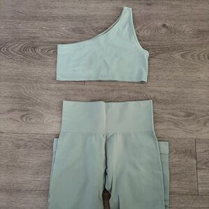 SET Active Mint Leggings and Top Set